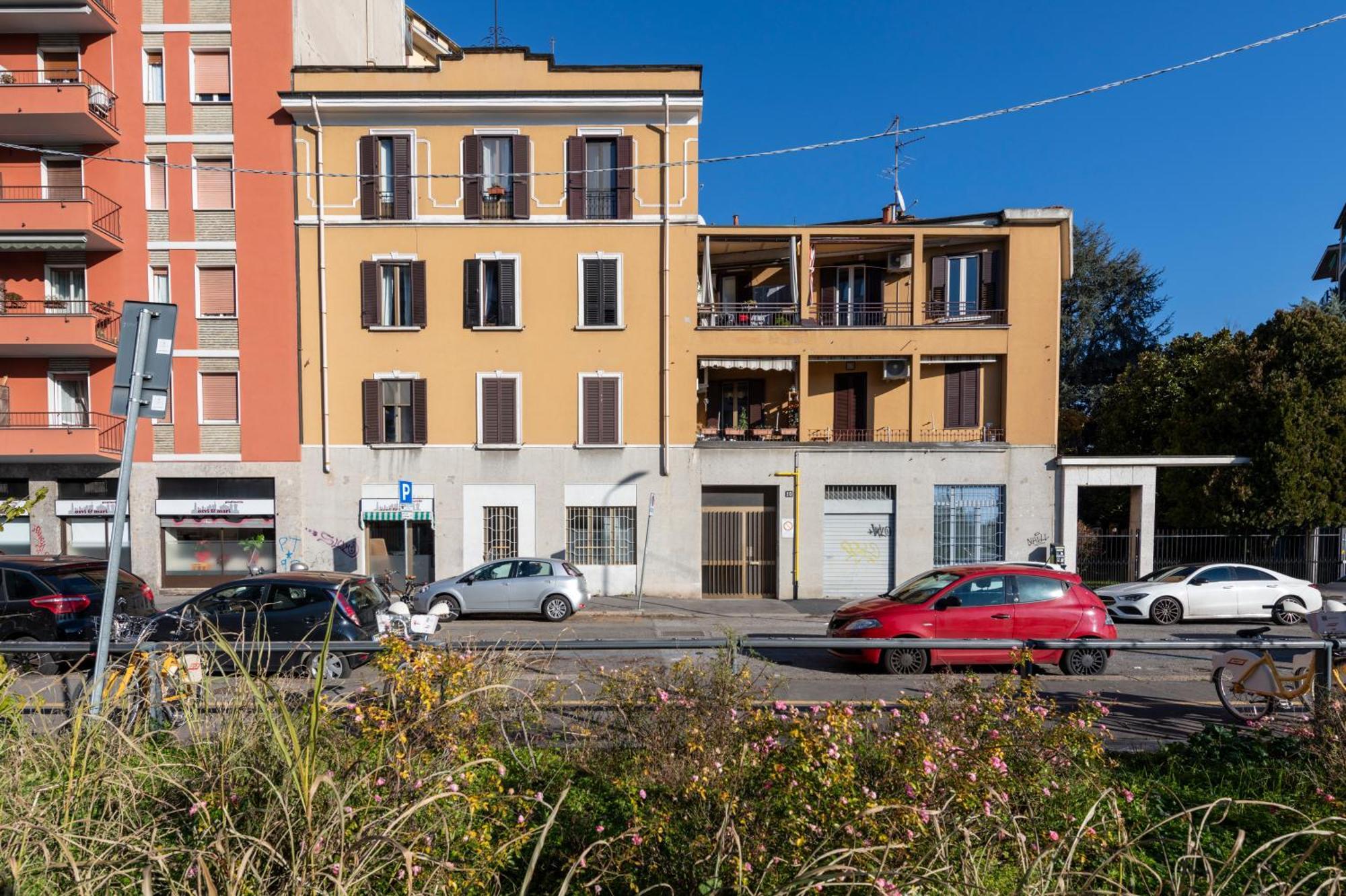 Maloja, 10 - Casa Maloja - Ampio Appartamento Milano Dış mekan fotoğraf
